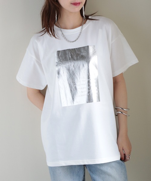 MAISON BREEZE（メゾンブリーズ）の「【MAISON BREEZE】箔プリント Tシャツ 224-561-2861 DTK（Tシャツ/カットソー・レディース・ホワイト/チャコールグレー・FREE）」の3枚目の写真