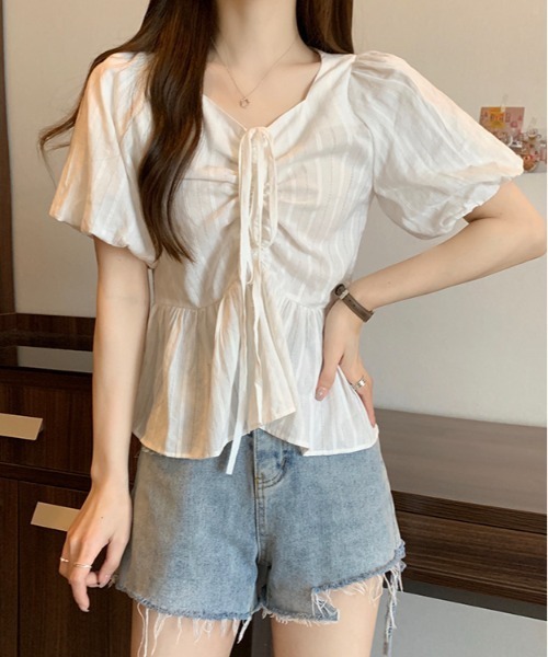 gossip！ロサンゼルス（ゴシップロサンゼルス）の「【新色追加】 リボンリンクルフリルフレア半袖ブラウス Y2K（シャツ/ブラウス・レディース・オフホワイト/ブルー/ブラック・FREE）」の12枚目の写真