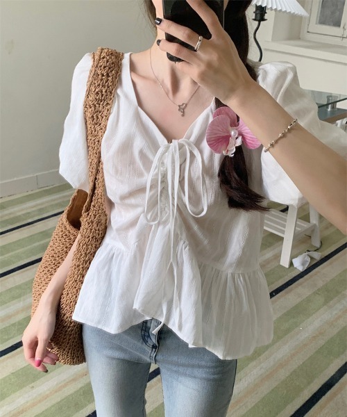 gossip！ロサンゼルス（ゴシップロサンゼルス）の「【新色追加】 リボンリンクルフリルフレア半袖ブラウス Y2K（シャツ/ブラウス・レディース・オフホワイト/ブルー/ブラック・FREE）」の16枚目の写真