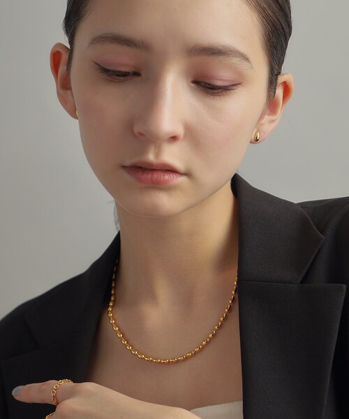 COCOSHNIK ONKITSCH(ココシュニックオンキッチュ)の「シルバー ペアシェイプ スタッドピアス GP(ピアス(両耳用)・レディース・ゴールド・00)」の9枚目の写真