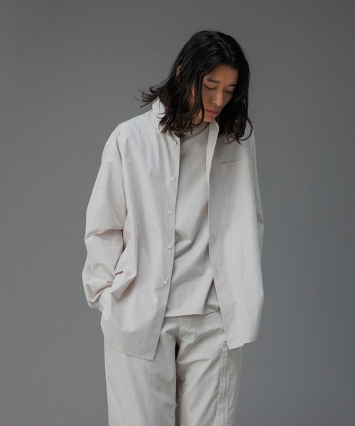 ADAM ET ROPE'(アダムエロペ)の「ガーメントダイ オーバーサイズ レギュラーカラー シャツ / ロングシーズン着用可能(シャツ/ブラウス・メンズ・ネイビー/ライトグレー/ベージュ系その他・L/M)」の13枚目の写真