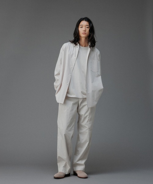 ADAM ET ROPE'(アダムエロペ)の「ガーメントダイ オーバーサイズ レギュラーカラー シャツ / ロングシーズン着用可能(シャツ/ブラウス・メンズ・ネイビー/ライトグレー/ベージュ系その他・L/M)」の15枚目の写真