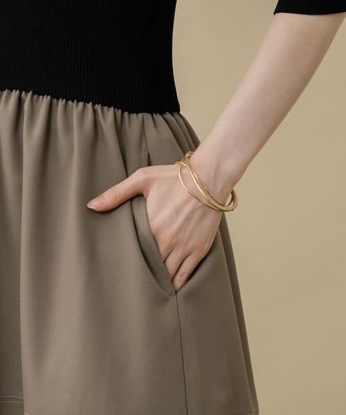 ROSIEE(ロージー)の「ROSIEE 異素材ドッキングコクーンワンピース(ワンピース・レディース・グレイッシュベージュ/カーキ・FREE)」の22枚目の写真