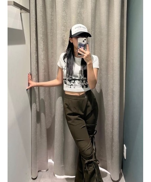 LAGUA GEM（ラグアジェム）の「ASYMMETRY RIBON フレアパンツ（スラックス・レディース・グレー/ブラック/カーキ・X-SMALL/SMALL/MEDIUM）」の19枚目の写真