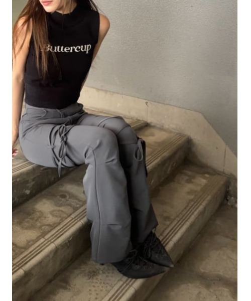 LAGUA GEM（ラグアジェム）の「ASYMMETRY RIBON フレアパンツ（スラックス・レディース・グレー/ブラック/カーキ・X-SMALL/SMALL/MEDIUM）」の18枚目の写真