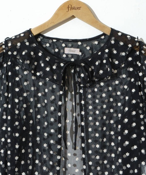 flower(フラワー)の「シアーフラワーブラウス(シャツ/ブラウス・レディース・コーラル/ブラック・FREE)」の15枚目の写真