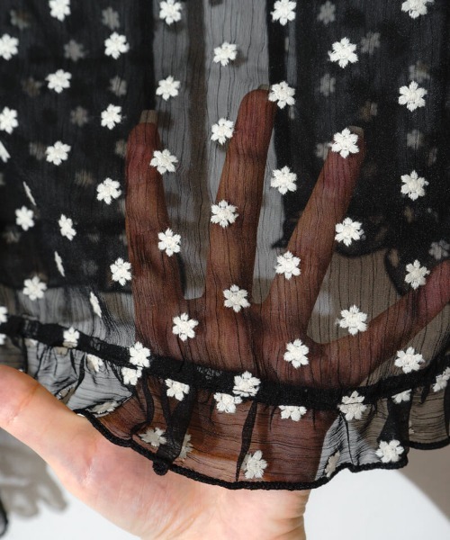 flower(フラワー)の「シアーフラワーブラウス(シャツ/ブラウス・レディース・コーラル/ブラック・FREE)」の21枚目の写真