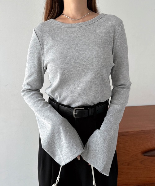 andme（アンドミー）の「テレコリブバックオープンフレアスリーブトップス（Tシャツ/カットソー・レディース・ブラック/オフホワイト/杢グレー/チャコールグレー/キャメル・M/L）」の18枚目の写真