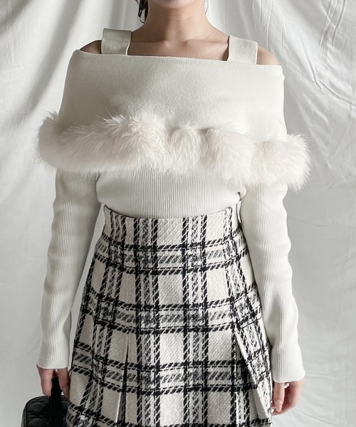 Noble（ノーブル）の「ファーニットオフショルプルオーバー（ニット