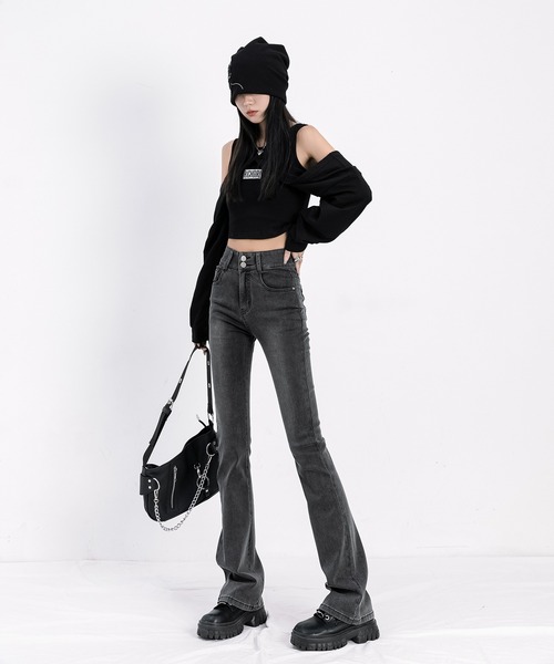 aimoha（アイモハ）の「【Aimoha】スリムフィットマイクロフレアジーンズ（デニムパンツ・レディース・グレー/ブラック・SMALL/LARGE/MEDIUM）」の8枚目の写真