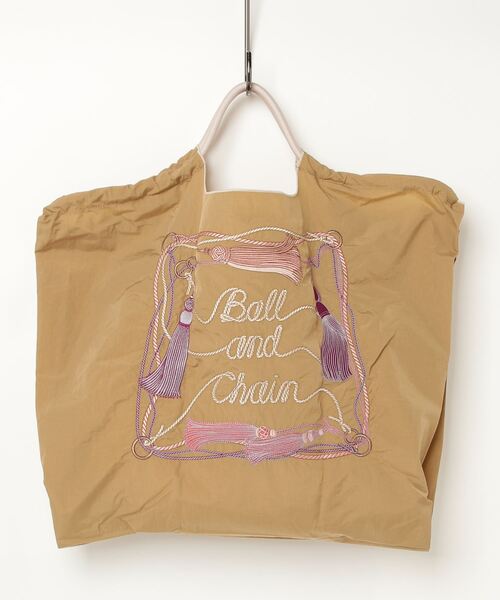 Ball&Chain(ボールアンドチェーン)の「Ball&Chain(ボールアンドチェーン) Tasseles/Lサイズ(エコバッグ/サブバッグ・レディース・ベージュ/オレンジ/ネイビー・F)」の2枚目の写真
