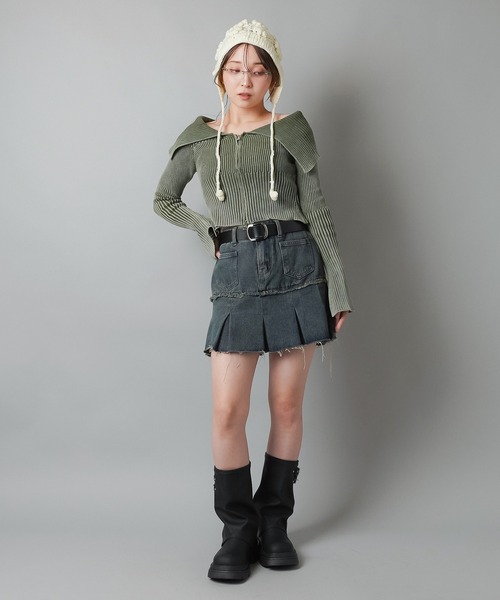 SPINNS(スピンズ)の「紐付きフラワーニット帽(ニットキャップ/ビーニー・レディース・アイボリー/ブラック・ONESIZE)」の3枚目の写真