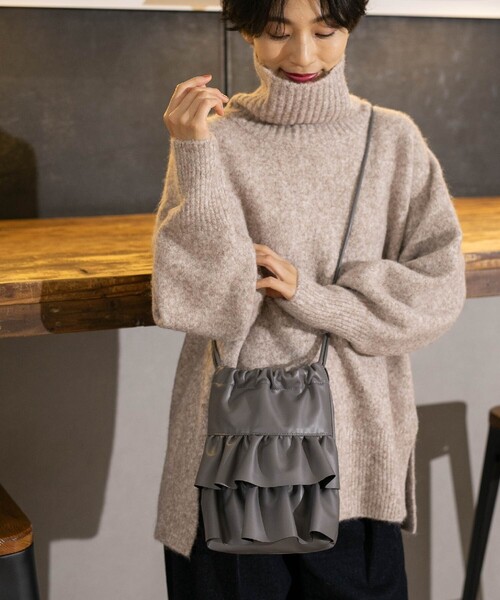 セール】ミドルゲージハイネックニット【洗濯機洗い可】（ニット