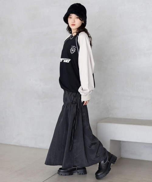 RAGEBLUE（レイジブルー）の「リボンティアード/ワッシャーサテンフレアスカート（スカート・レディース・ブラック/オフホワイト・FREE）」の12枚目の写真