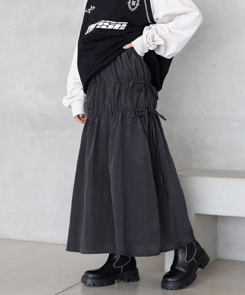 RAGEBLUE（レイジブルー）の「リボンティアード/ワッシャーサテンフレアスカート（スカート・レディース・ブラック/オフホワイト・FREE）」の13枚目の写真