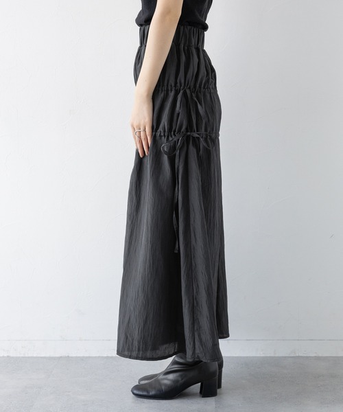 RAGEBLUE（レイジブルー）の「リボンティアード/ワッシャーサテンフレアスカート（スカート・レディース・ブラック/オフホワイト・FREE）」の16枚目の写真