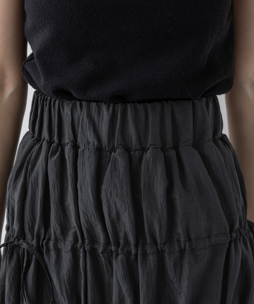 RAGEBLUE（レイジブルー）の「リボンティアード/ワッシャーサテンフレアスカート（スカート・レディース・ブラック/オフホワイト・FREE）」の19枚目の写真