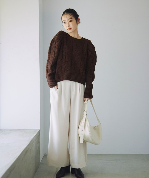 GLOBAL WORK(グローバルワーク)の「MATINEE LINE/ブークレケーブルニット/149911(ニット/セーター・レディース・チャコールグレー/グレイッシュベージュ/ブラウン・MEDIUM/LARGE)」の4枚目の写真