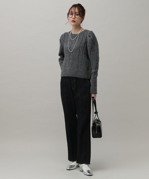 GLOBAL WORK(グローバルワーク)の「MATINEE LINE/ブークレケーブルニット/149911(ニット/セーター・レディース・チャコールグレー/グレイッシュベージュ/ブラウン・MEDIUM/LARGE)」の6枚目の写真