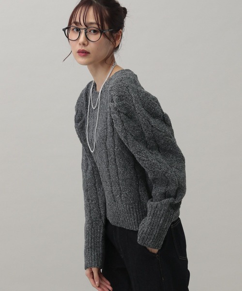 GLOBAL WORK(グローバルワーク)の「MATINEE LINE/ブークレケーブルニット/149911(ニット/セーター・レディース・チャコールグレー/グレイッシュベージュ/ブラウン・MEDIUM/LARGE)」の9枚目の写真
