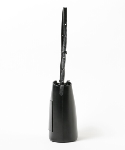 Ray BEAMS（レイビームス）の「YAHKI / YH-713 ショルダーバッグ（ショルダーバッグ・レディース・ブラック・ONE SIZE）」の2枚目の写真