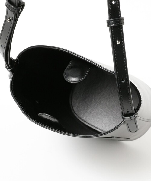 Ray BEAMS（レイビームス）の「YAHKI / YH-713 ショルダーバッグ（ショルダーバッグ・レディース・ブラック・ONE SIZE）」の6枚目の写真