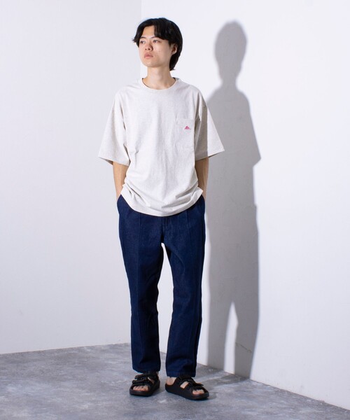 KELTY(ケルティ)の「【KELTY×GLOSTER】別注ワンポイント ポケットTシャツ ワンポイントワッペン(Tシャツ/カットソー・メンズ・ホワイト/チャコールグレー/アッシュグレー/ブラック・S/M/L)」の9枚目の写真