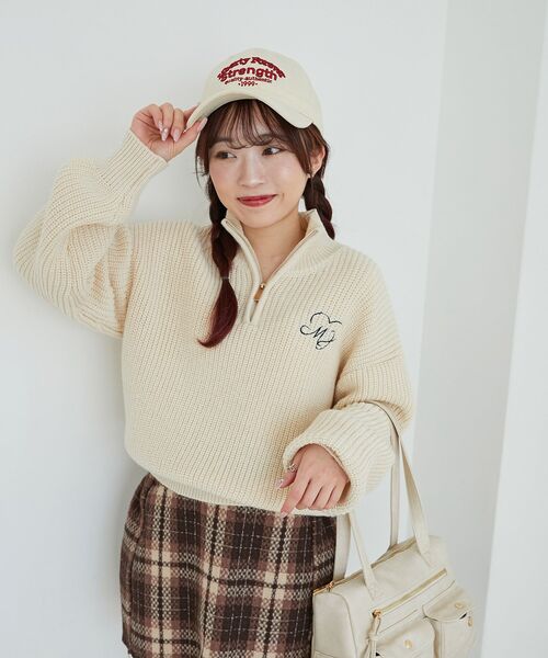 MAJESTIC LEGON（マジェスティックレゴン）の「アンニュイロゴキャップ（キャップ・レディース・アイボリー/ネイビー・FREE）」の6枚目の写真