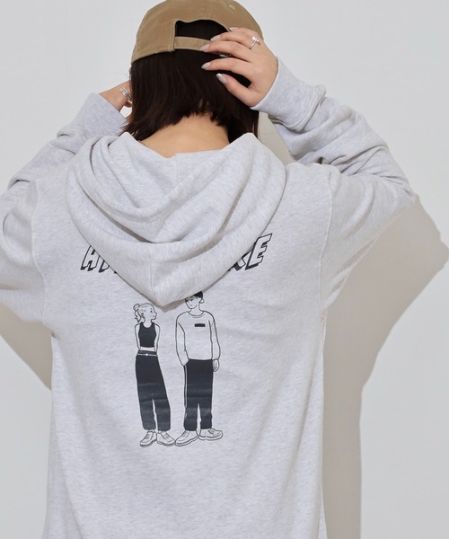 MODISH GAZE(モディシュガゼ)の「MODISH GAZE カップルイラスト裏毛フーディ(ATHLEISURE)(パーカー・メンズ・グリーン/オートミール/ネイビー/杢グレー/ブラック・M/L)」の3枚目の写真