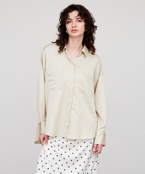 cloenc(クロエンス)の「【手洗い可】サテンスキッパーシャツ(シャツ/ブラウス・レディース・ホワイト系3/ライトベージュ/カーキ/ピンク/ホワイト系5・02)」の12枚目の写真