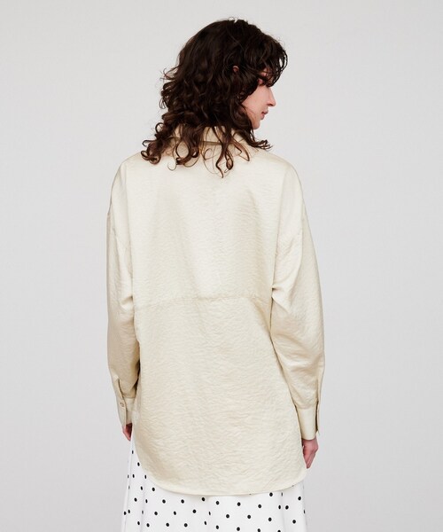 cloenc(クロエンス)の「【手洗い可】サテンスキッパーシャツ(シャツ/ブラウス・レディース・ホワイト系3/ライトベージュ/カーキ/ピンク/ホワイト系5・02)」の14枚目の写真