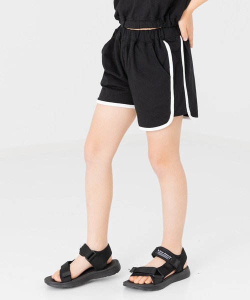 chil2(チルツー)の「綿100% パイピングショートパンツ(その他パンツ・キッズ・ベージュ/ミント/ラベンダー/チャコールグレー/ブラック/スモークピンク・80cm/90cm/100cm/110cm/120cm/130cm/140cm/150cm)」の1枚目の写真