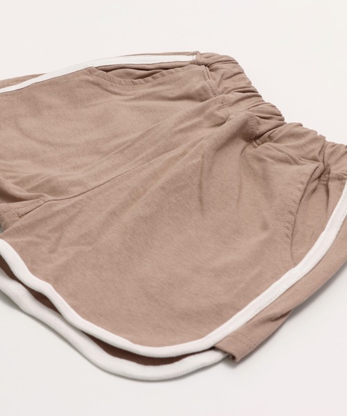 chil2(チルツー)の「綿100% パイピングショートパンツ(その他パンツ・キッズ・ベージュ/ミント/ラベンダー/チャコールグレー/ブラック/スモークピンク・80cm/90cm/100cm/110cm/120cm/130cm/140cm/150cm)」の15枚目の写真