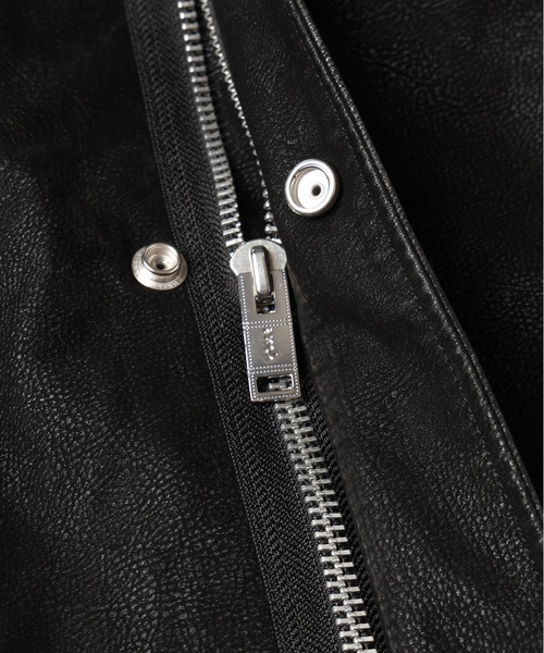 amok(アモク)の「FLOCKING ECO LEATHER COAT(その他アウター・メンズ・イエロー/ブラック・M/L/S)」の21枚目の写真