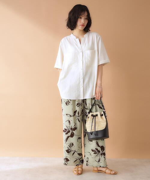 THE SHOP TK （ザ ショップ ティーケー ）の「ダブルポケット5分袖シャツ【体型カバー/洗濯機OK】（シャツ/ブラウス・レディース・グリーン系/ベージュ/ネイビー/アイボリー・12/13）」の19枚目の写真