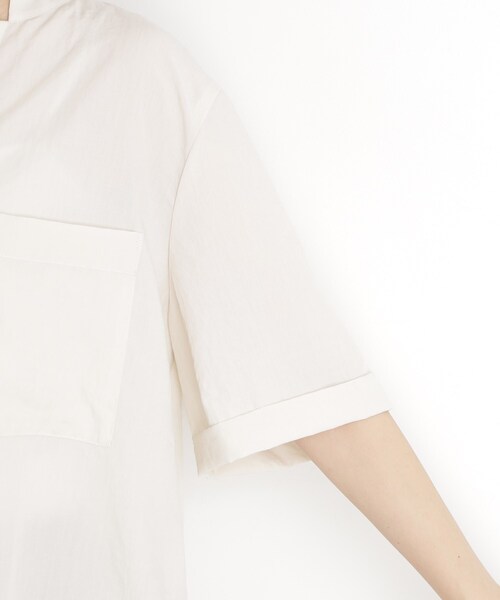 THE SHOP TK （ザ ショップ ティーケー ）の「ダブルポケット5分袖シャツ【体型カバー/洗濯機OK】（シャツ/ブラウス・レディース・グリーン系/ベージュ/ネイビー/アイボリー・12/13）」の12枚目の写真