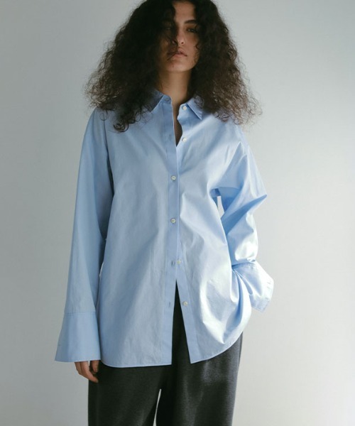 ETRE TOKYO（エトレトウキョウ）の「DEPENDREブロードシャツ（シャツ/ブラウス・レディース・ブルー/ホワイト/ピンク・FREE）」の2枚目の写真