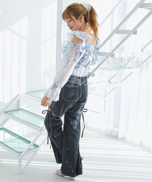 MAJESTIC LEGON（マジェスティックレゴン）の「オープンショルダーフリルブラウス（シャツ/ブラウス・レディース・ブルー系その他2/グレー系その他/ピンク系その他2・MEDIUM）」の13枚目の写真