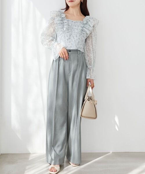 MAJESTIC LEGON（マジェスティックレゴン）の「オープンショルダーフリルブラウス（シャツ/ブラウス・レディース・ブルー系その他2/グレー系その他/ピンク系その他2・MEDIUM）」の18枚目の写真