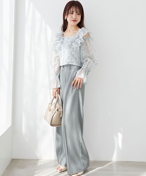 MAJESTIC LEGON（マジェスティックレゴン）の「オープンショルダーフリルブラウス（シャツ/ブラウス・レディース・ブルー系その他2/グレー系その他/ピンク系その他2・MEDIUM）」の19枚目の写真