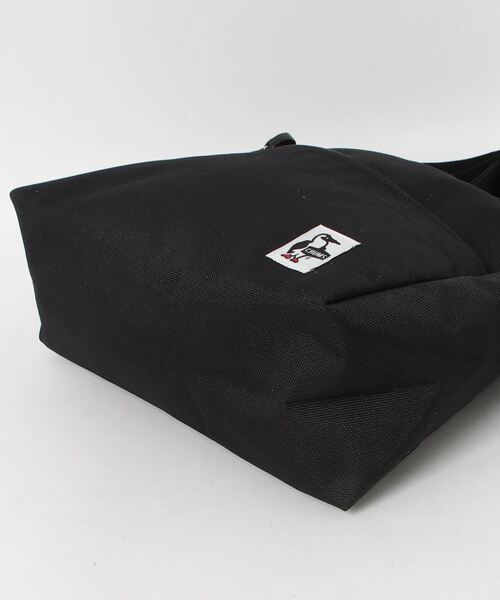 CHUMS（チャムス）の「チャムス CHUMS Recycle Small Trapezoid Shoulder Bag（ショルダーバッグ・メンズ・その他・ONE SIZE）」の3枚目の写真