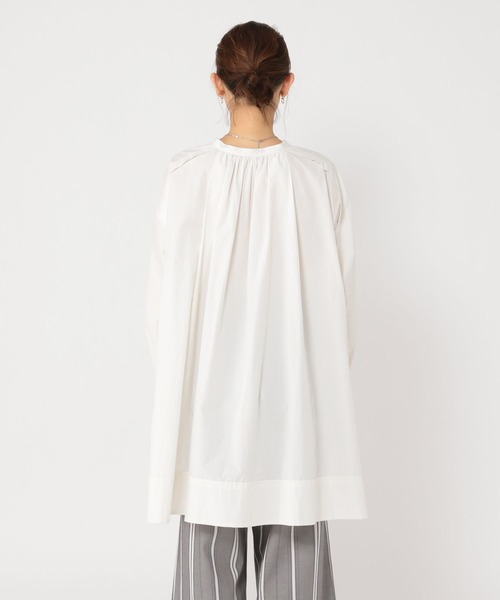 studio CLIP（スタディオクリップ）の「スタンドギャザーチュニック（チュニック・レディース・オフホワイト/ピンク・FREE）」の10枚目の写真