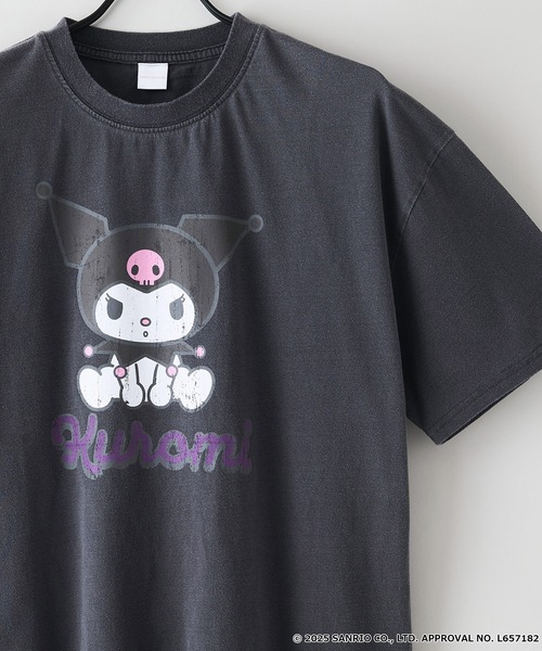 sanrio(サンリオ)の「【サンリオキャラクターズ 】クロミ オリジナルデザイン パウダーブリーチ加工 Tシャツ ジェリー タフィー ドロップショルダー ビッグシルエット ヴィンテージライク 古着ライク ユニセックス(Tシャツ/カットソー・メンズ・ブラック/スモークピンク・X-LARGE/LARGE/MEDIUM)」の5枚目の写真