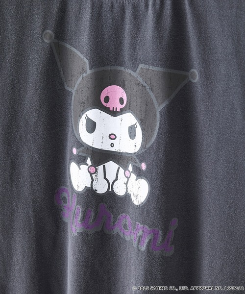 sanrio(サンリオ)の「【サンリオキャラクターズ 】クロミ オリジナルデザイン パウダーブリーチ加工 Tシャツ ジェリー タフィー ドロップショルダー ビッグシルエット ヴィンテージライク 古着ライク ユニセックス(Tシャツ/カットソー・メンズ・ブラック/スモークピンク・X-LARGE/LARGE/MEDIUM)」の7枚目の写真