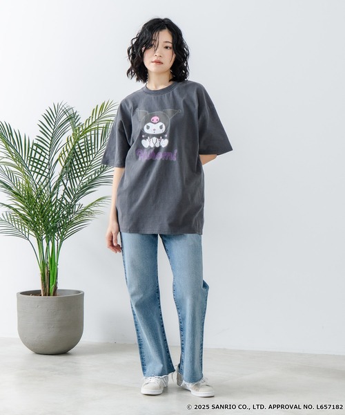 sanrio(サンリオ)の「【サンリオキャラクターズ 】クロミ オリジナルデザイン パウダーブリーチ加工 Tシャツ ジェリー タフィー ドロップショルダー ビッグシルエット ヴィンテージライク 古着ライク ユニセックス(Tシャツ/カットソー・メンズ・ブラック/スモークピンク・X-LARGE/LARGE/MEDIUM)」の17枚目の写真