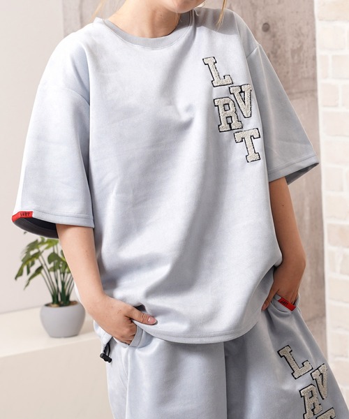 1111clothing(ワンフォークロージング)の「カットスエード サガラ刺繍 Tシャツ 【セットアップ可能】/ Cut suede sagala embroidery T-shirt(Tシャツ/カットソー・メンズ・モカ/アイボリー/サックスブルー/ブラック・L/M)」の4枚目の写真