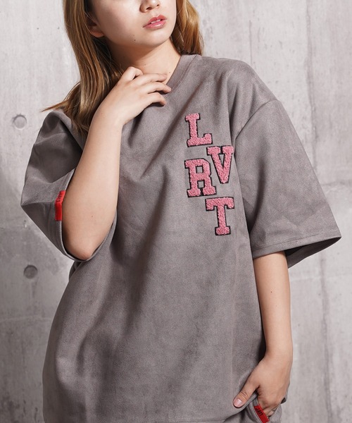 1111clothing(ワンフォークロージング)の「カットスエード サガラ刺繍 Tシャツ 【セットアップ可能】/ Cut suede sagala embroidery T-shirt(Tシャツ/カットソー・メンズ・モカ/アイボリー/サックスブルー/ブラック・L/M)」の3枚目の写真