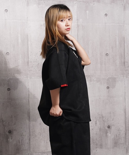 1111clothing(ワンフォークロージング)の「カットスエード サガラ刺繍 Tシャツ 【セットアップ可能】/ Cut suede sagala embroidery T-shirt(Tシャツ/カットソー・メンズ・モカ/アイボリー/サックスブルー/ブラック・L/M)」の9枚目の写真
