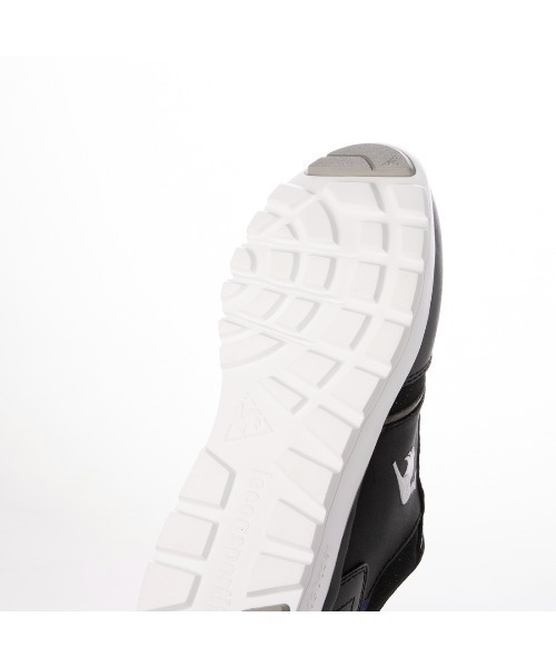le coq sportif(ルコックスポルティフ)の「レースアップスニーカー(ラ セーヌ LM SI)(スニーカー・レディース・ピンク/ブラック・23cm/23.5cm/24cm/24.5cm/22.5cm)」の6枚目の写真