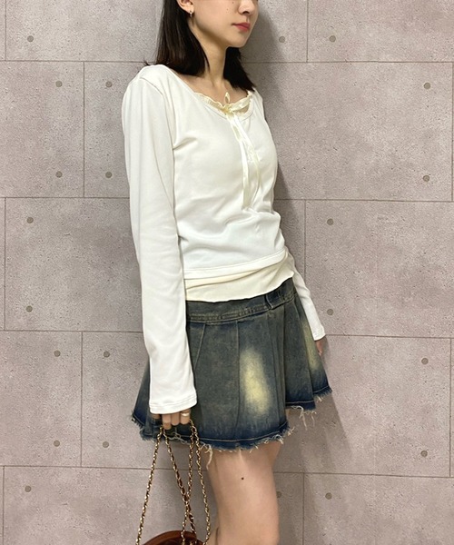 NANEA(ナネア)の「カップ付き レイヤード風フロントリボントップス(Tシャツ/カットソー・レディース・グレー/ブラック/ホワイト/アイボリー/ブルー・フリー)」の13枚目の写真
